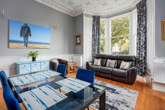 2 Bedroom Flat To Rent In Priestfield Road, Newington, Edinburgh, EH16