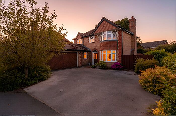 4 Bedroom Detached House For Sale In Dunham Drive, Whittle-Le-Woods, PR6