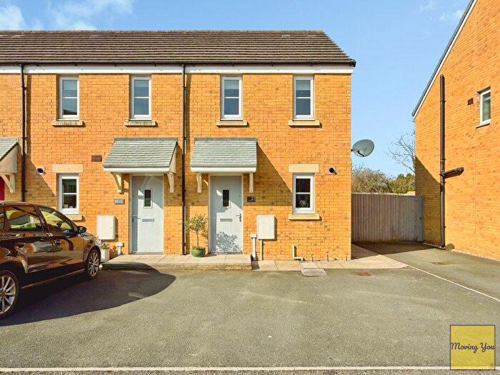 2 Bedroom End Of Terrace House For Sale In Cilgant Y Lein, Bridgend, Bridgend, CF33