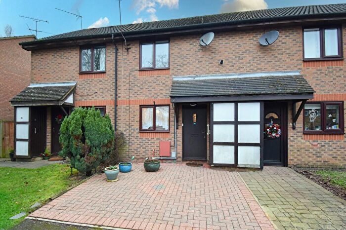 2 Bedroom Terraced House For Sale In Wellington Drive, Welwyn Garden City, AL7