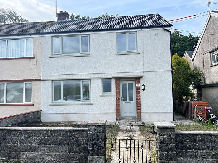 3 Bedroom Semi-Detached House To Rent In Wern Road, Garnant, Ammanford, Carmarthenshire., SA18