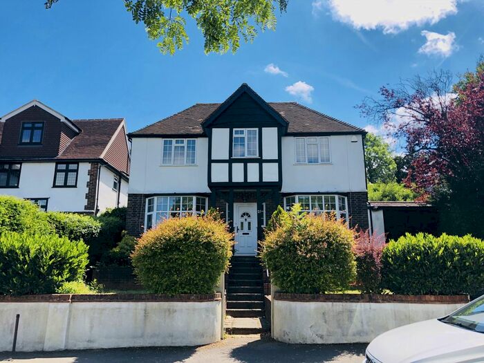 3 Bedroom Detached House To Rent In Hartley Down, Purley, Surrey, CR8