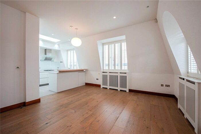 2 Bedroom Flat For Sale In Phillimore Gardens, Kensington, London, W8