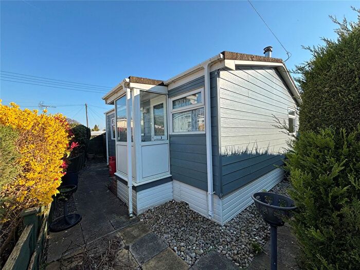 2 Bedroom Mobile/park Home For Sale In The Copse, Bourne Lane, Woodlands, Southampton, SO40