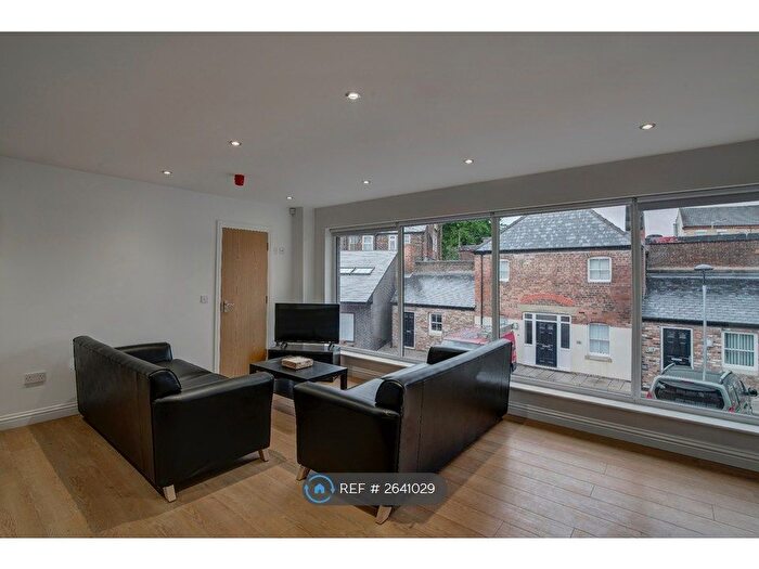 7 Bedroom Flat To Rent In Stonemasons Close, Liverpool, L7