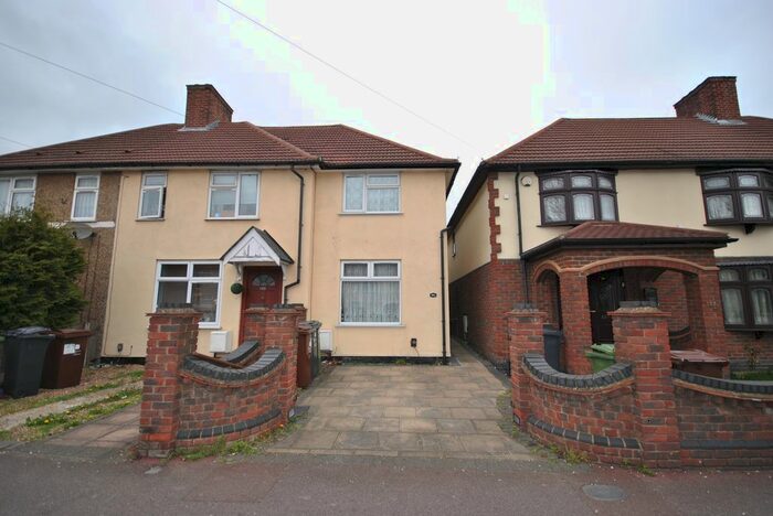 2 Bedroom End Of Terrace House To Rent In Oxlow Lane, Dagenham, RM10