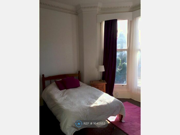 Studio To Rent In Kenwood Park Road, Sheffield, S7