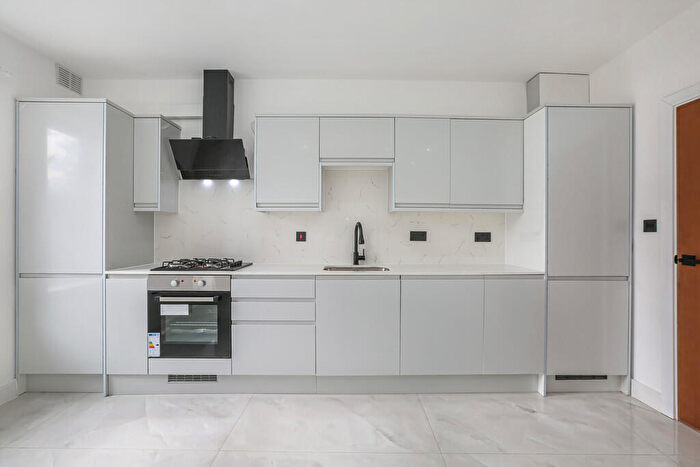 4 Bedroom Apartment To Rent In New Build Flat To Rent In Carshalton, SM5