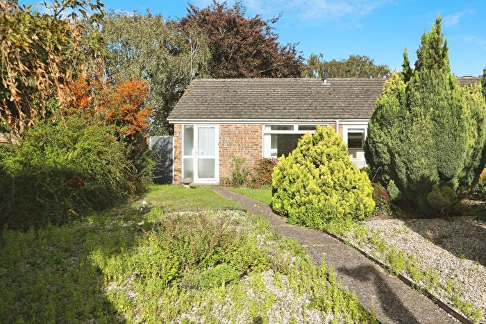 2 Bedroom Bungalow For Sale In Stanhope Avenue, Sittingbourne, Kent, ME10