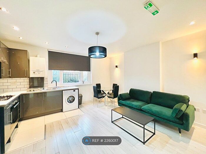 1 Bedroom Flat To Rent In Kennington Road, London, SE11