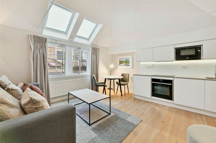 1 Bedroom Flat To Rent In Great Portland Street, London, W1W