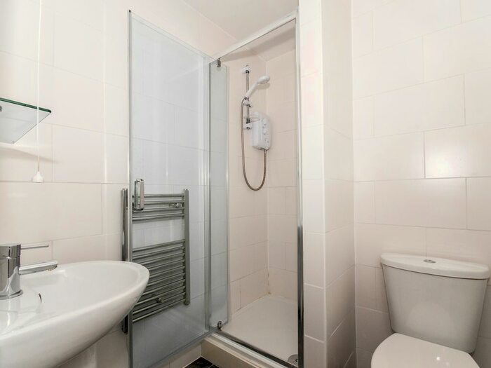Studio For Sale In Woodlands Road, Witney, OX28