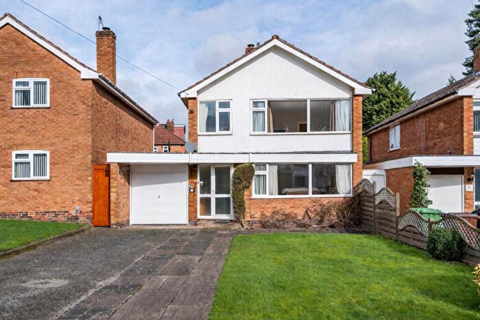 4 Bedroom Detached House For Sale In Ulverley Green Road, Solihull, B92
