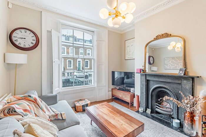 3 Bedroom Terraced House To Rent In Linton Street, Barnsbury, N1