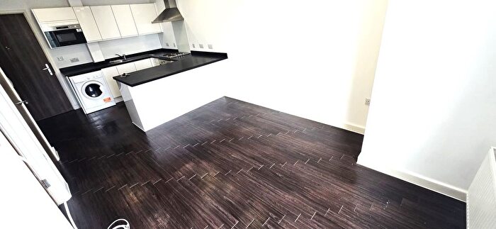 1 Bedroom Flat To Rent In Trafford House, Cherrydown East, Basildon, Essex, SS16