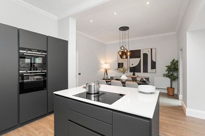 3 Bedroom Apartment For Sale In Royal Meadows, Sciennes Road, Edinburgh, EH9