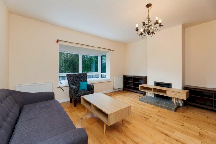 4 Bedroom Terraced House To Rent In Ironmongers Place London, E14