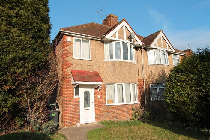 3 Bedroom Semi Detached House To Rent In Melbourne Road, High Wycombe, Buckinghamshire, HP13