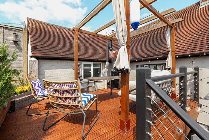 3 Bedroom Semi Detached House For Sale In High Street, Spetisbury, DT11