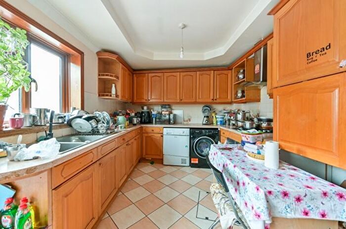 3 Bedroom Semi-Detached House For Sale In George Road, New Malden, Surrey, KT3