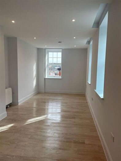 2 Bedroom Flat To Rent In The Factory, Memorial Avenue, Slough, Slough, SL1