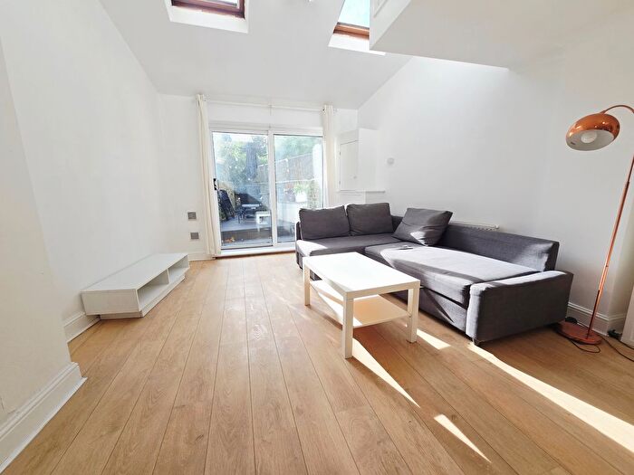 1 Bedroom Flat To Rent In Grosvenor Avenue, Highbury, N5