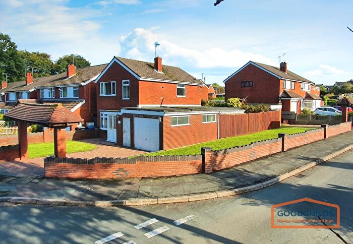 3 Bedroom Detached House For Sale In Chestnut Drive, Cheslyn Hay, Walsall, WS6