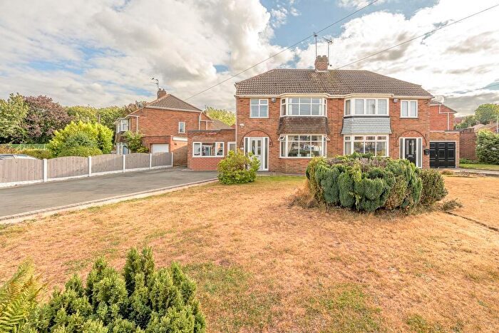 3 Bedroom Semi Detached House For Sale In Hockley Road, Bramford Estate, WV14