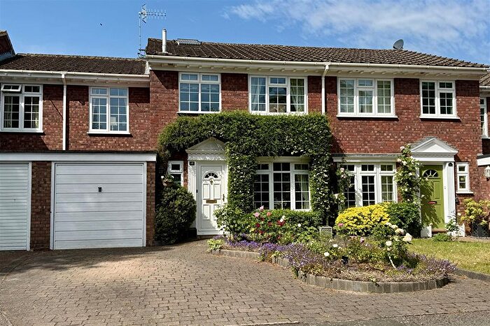 4 Bedroom Terraced House For Sale In The Cedars, Milford, Godalming, GU8