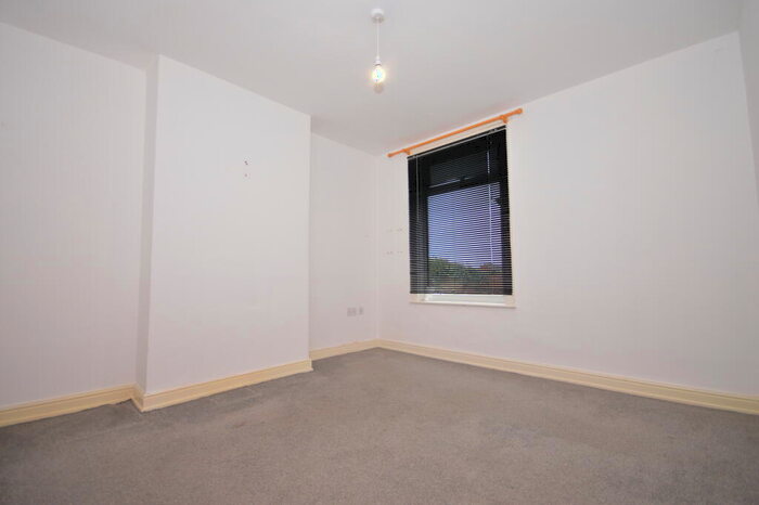 3 Bedroom House To Rent In Acre Street, Kettering, NN16
