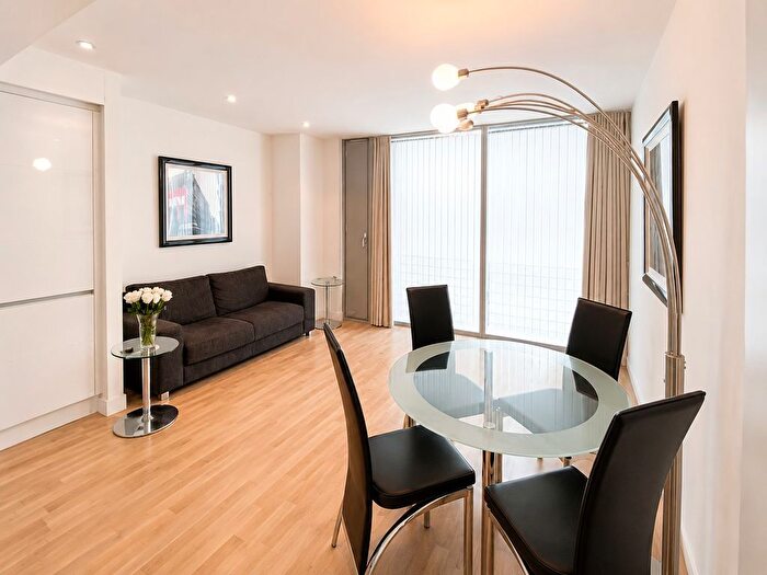 1 Bedroom Flat To Rent In Marsh Wall, London, E14