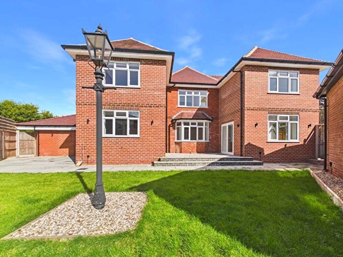 4 Bedroom Detached House For Sale In Bridge Field Court, Gloucester, Gloucestershire, GL4