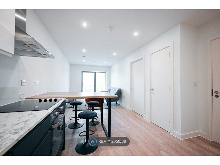 1 Bedroom Flat To Rent In New Kings Head Yard, Salford, M3