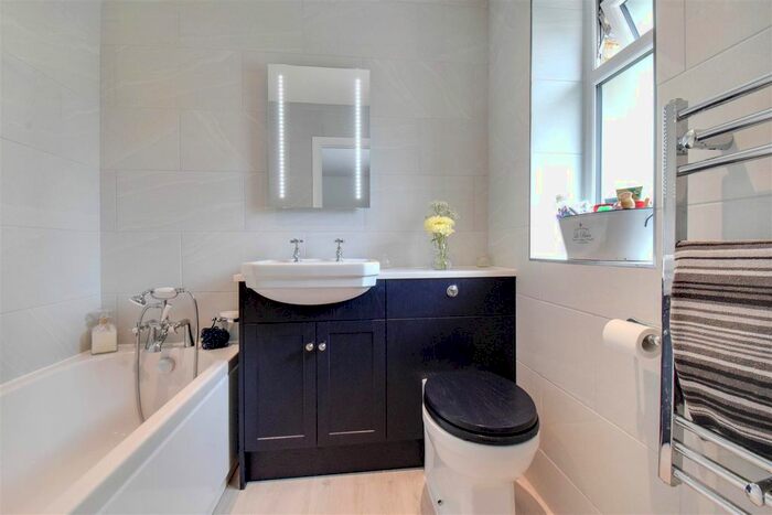 3 Bedroom Detached Bungalow For Sale In Mill Road, Bolingey, Perranporth, TR6