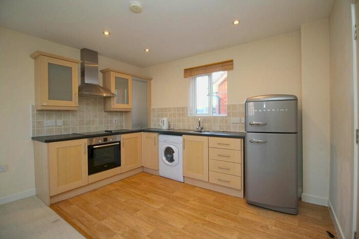 2 Bedroom Flat To Rent In Kidger Close, Shepshed, Loughborough, LE12