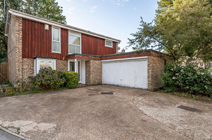 4 Bedroom Detached House For Sale In Silwood, Bracknell, Berkshire, RG12