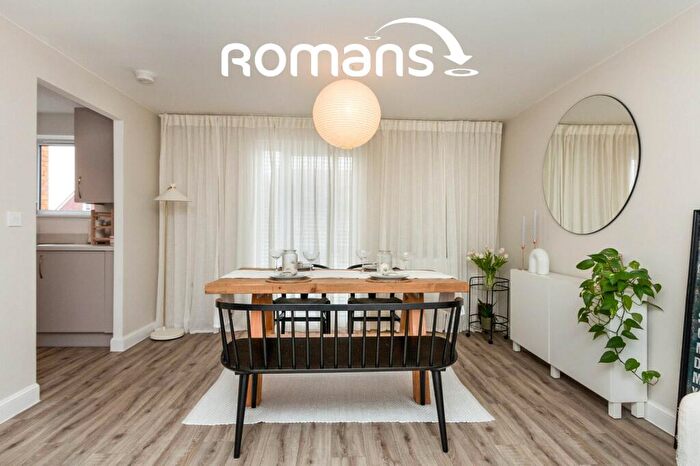2 Bedroom Coach House For Sale In Condor Way, Basingstoke, Hampshire, RG24