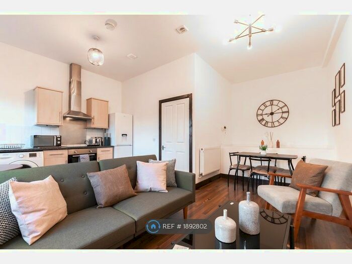 2 Bedroom Flat To Rent In New Road, Southampton, SO14