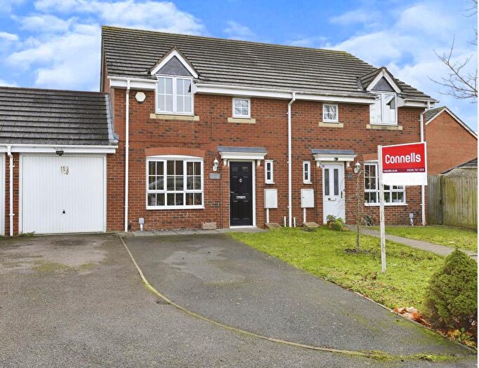 3 Bedroom House To Rent In Foxglove Close, Corby, NN18