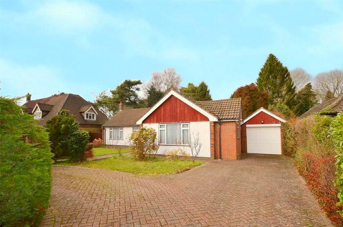 3 Bedroom Bungalow To Rent In Shelvers Way, Tadworth, Surrey, KT20