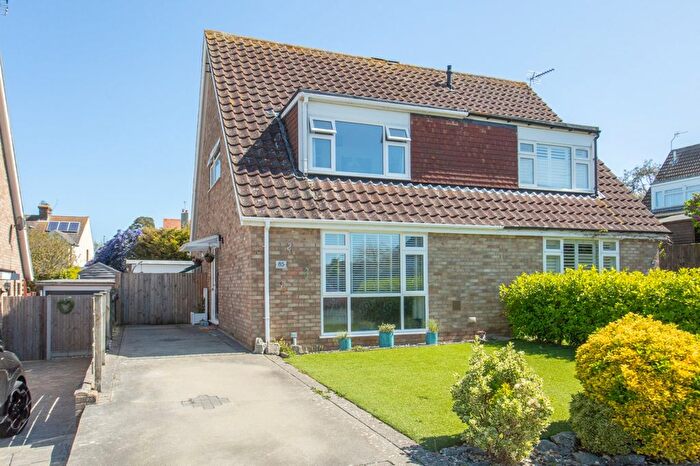 3 Bedroom Semi-Detached House For Sale In Shearwater Avenue, Whitstable, CT5