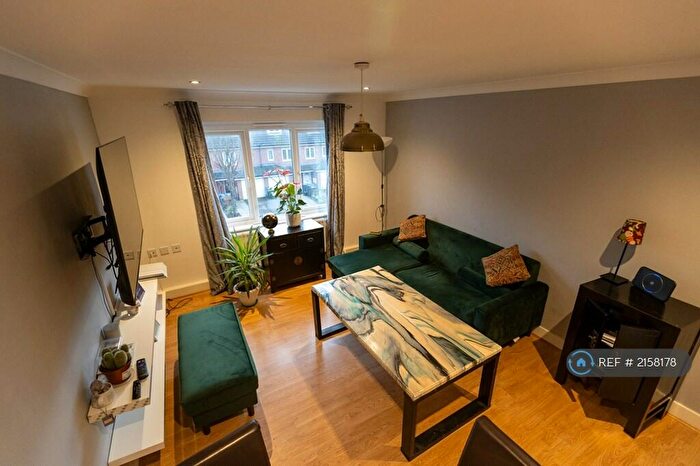 2 Bedroom Flat To Rent In Kendal Court, Kenley, CR8