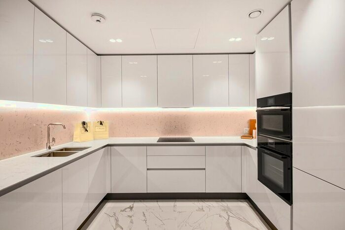 2 Bedroom Flat To Rent In Millbank, London, SW1P