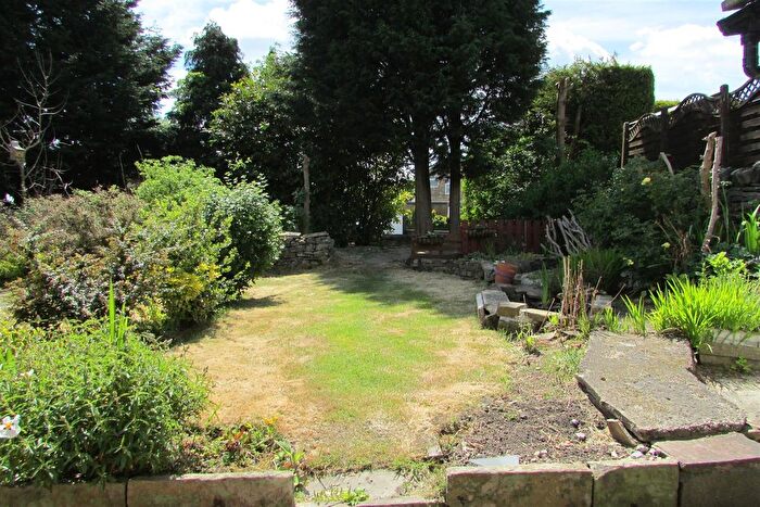 2 Bedroom End Of Terrace House To Rent In Wrigley, Halifax, HX2