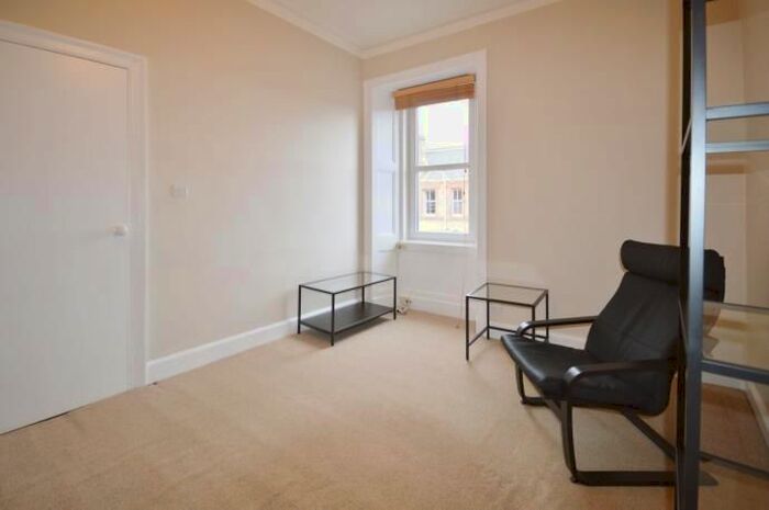 1 Bedroom Flat To Rent In Watson Crescent, Edinburgh, EH11