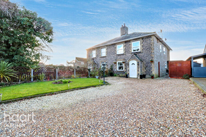 4 Bedroom Semi Detached House For Sale In Griston Road, Thetford, IP25