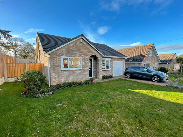 3 Bedroom Detached Bungalow For Sale In Cedar Close, Royston, Barnsley, S71