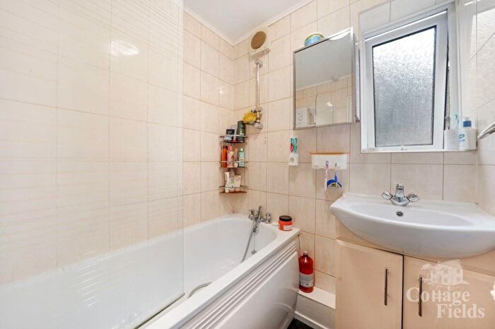 3 Bedroom End Terrace House For Sale In Brigadier Hill, Enfield, London, EN2
