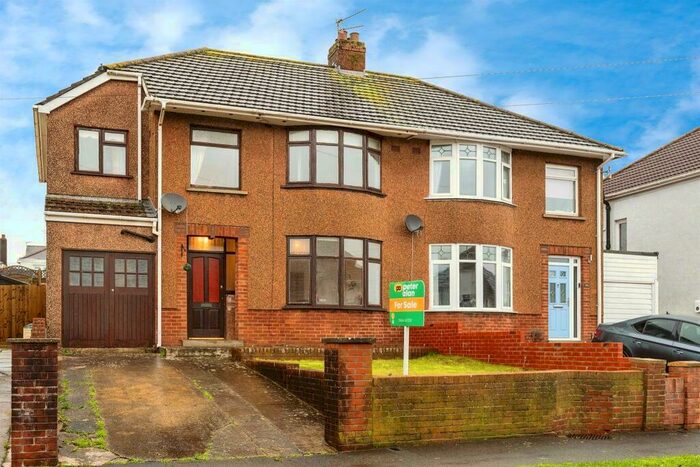 4 Bedroom House To Rent In Fairfield Road, Bridgend, CF31