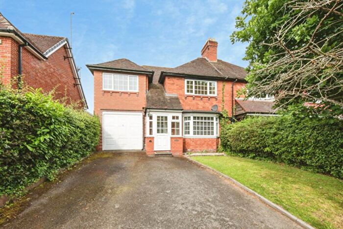 4 Bedroom Semi Detached House For Sale In Ernsford Close, Dorridge, B93